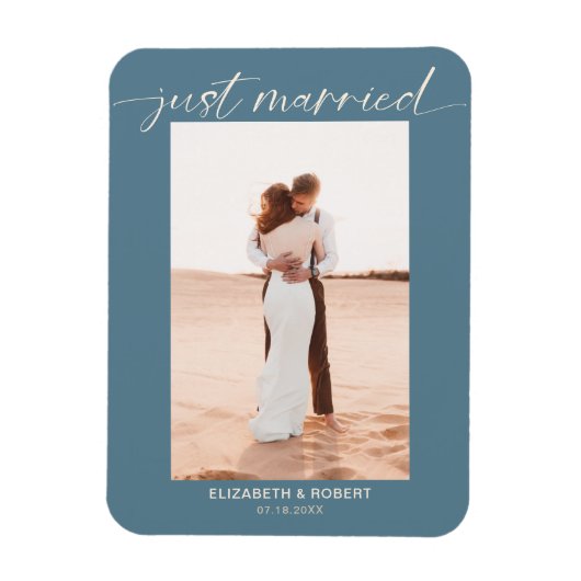 たった今結婚しましたスモダンクリプトのフォトブルー結婚ズ マグネット (縦)