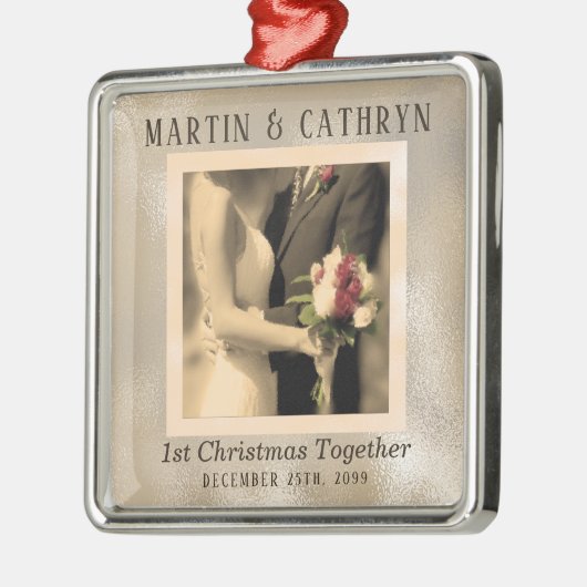 たった今結婚しましたセピ結婚アの第1クリスマス メタルオーナメント (左)