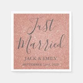 たった今結婚しましたバラ金ゴールド赤面ピンクナプキンス スタンダードカクテルナプキン