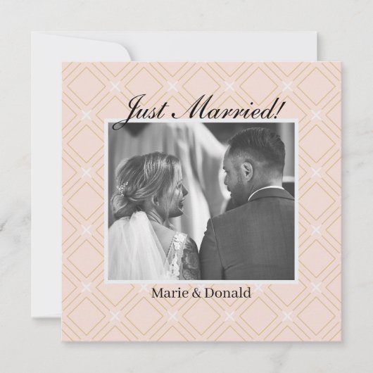 たった今結婚しましたパステルピーチアンド金ゴールド幾何学模様 シーズンカード (正面)