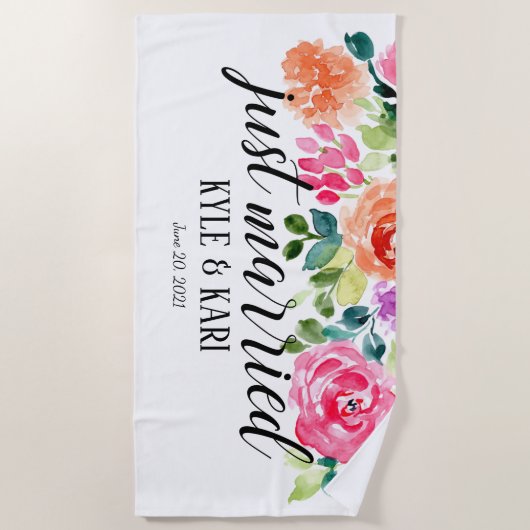 たった今結婚しましたパーソナライズされた結婚のハネムーンタオル ビーチタオル (正面)