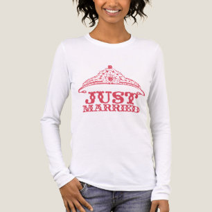たった今結婚しましたプリンセスブライドティアラウェディング トライブレンドＴシャツ