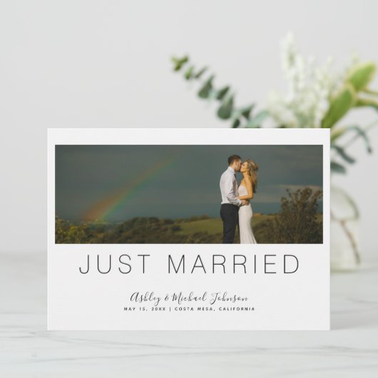 たった今結婚しましたミニマル手書写真 招待状 (スタンド正面)