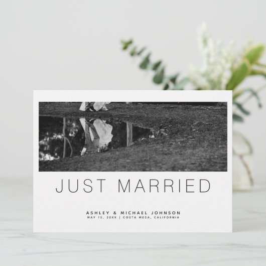 たった今結婚しましたミニマル結婚主義写真の発表 招待状 (スタンド正面)