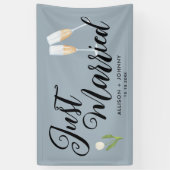 たった今結婚しましたモダンウェディングレセプションカー 横断幕 (縦)