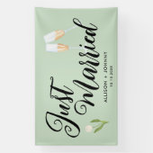 たった今結婚しましたモダンウェディングレセプションカー 横断幕 (縦)