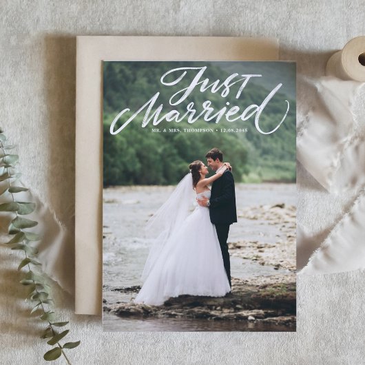 たった今結婚しましたモダンブラシ結婚書道 案内状