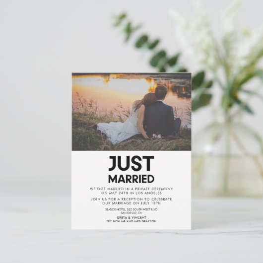 たった今結婚しましたモダン結婚の写真発表 ポストカード (スタンド正面)