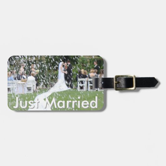 たった今結婚しましたラゲッジタグ付きレザーストラップ ラゲッジタグ (正面横)