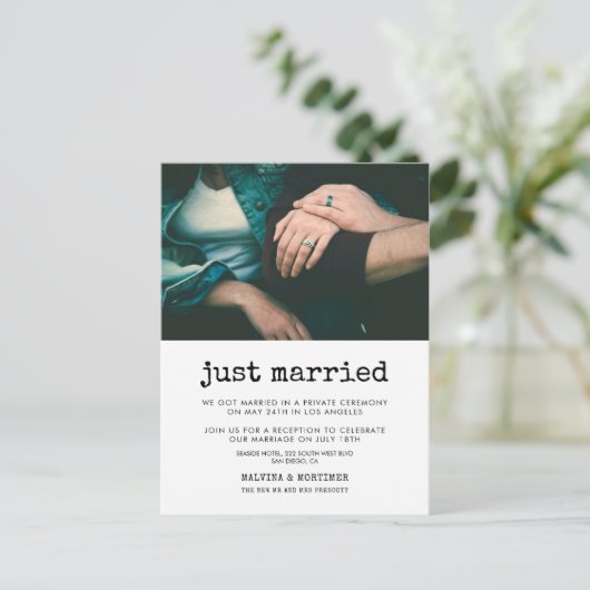 たった今結婚しましたヴィンテージタイプライター写真 ポストカード (スタンド正面)