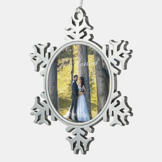 たった今結婚しました写真 スノーフレークピューターオーナメント (右)