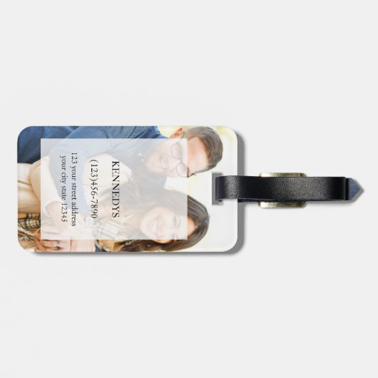 たった今結婚しました夫妻の写真 ラゲッジタグ (裏面横)