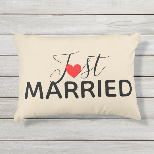 たった今結婚しました屋外枕 アウトドアクッション (正面)