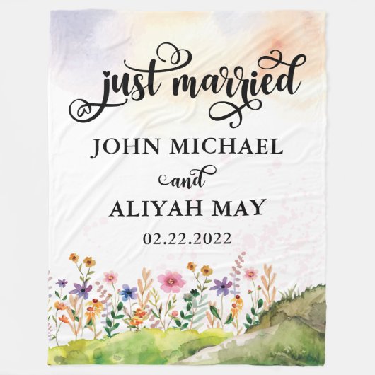 たった今結婚しました毛布（水彩ワイルドフラワー付） フリースブランケット (正面)