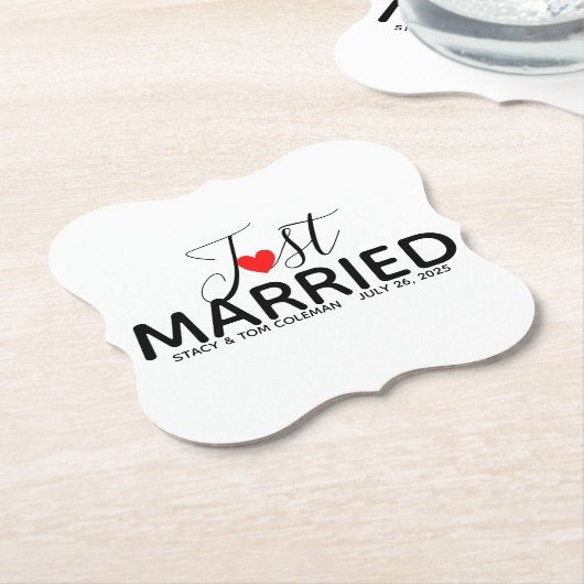 たった今結婚しました結婚のカスタム ペーパーコースター (アングル)