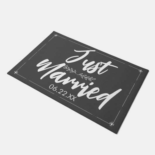 たった今結婚しました結婚デートかわいい ドアマット (アングル)