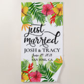 たった今結婚しました結婚ハネムーンブライダルシャワー ビーチタオル (正面)