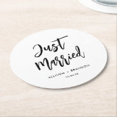 たった今結婚しました結婚披露宴バー ラウンドペーパーコースター (アングル)