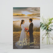 たった今結婚しました金ゴールドフルフォト結婚の発表 (スタンド正面)