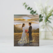 たった今結婚しました金ゴールド型結婚写真の発表 (スタンド正面)