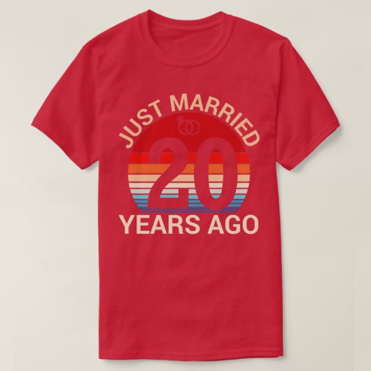 たった今結婚しました20年前ハス妻アニバー結婚したバー Tシャツ (デザイン正面)