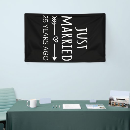 たった今結婚しました25年前 横断幕 (トレードショー)