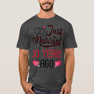 たった今結婚しました30年前結婚のHusb Tシャツ