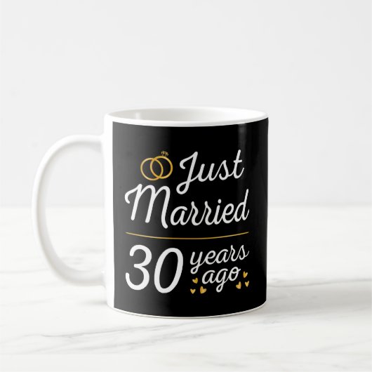たった今結婚しました30年前II コーヒーマグカップ (左)