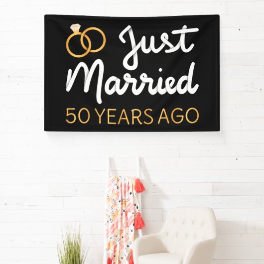 たった今結婚しました50年前IV 横断幕 (インサイチュ)