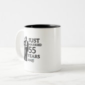 たった今結婚しました55年前55周年記念カップル ツートーンマグカップ (正面左)
