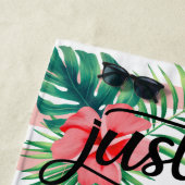 たった今結婚しました、ミスター&ミセス、ハネムーン、名前をカスタムする ビーチタオル (インサイチュ)