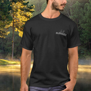 たった今結婚しましたTシャツ Tシャツ