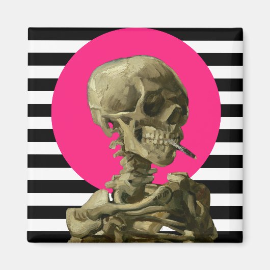 たばこのコラージュを燃やす骨格のスカル マグネット (正面)