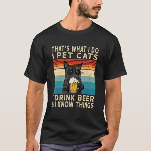 だからビールを飲む猫やKnoを飼う Tシャツ (正面)