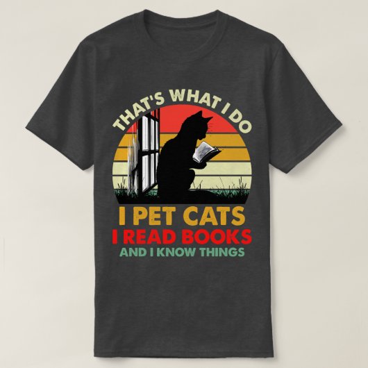 だから本で知っている猫を読愛猫するのよ Tシャツ (デザイン正面)