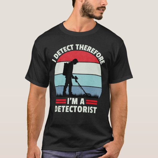 だから金属探知機を使う Tシャツ (正面)