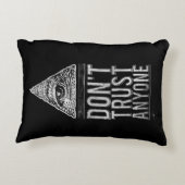 だれでも信頼しないで下さい アクセントクッション (裏面)