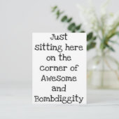 ちょうどここに座っている ポストカード (スタンド正面)