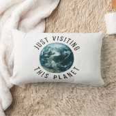 ちょうどこの惑星を訪れる ランバークッション (ブランケット)