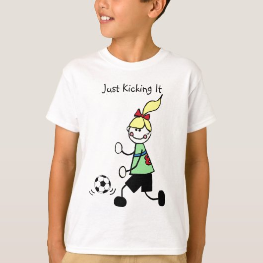 ちょうどそれをサッカー蹴ります Tシャツ (正面)