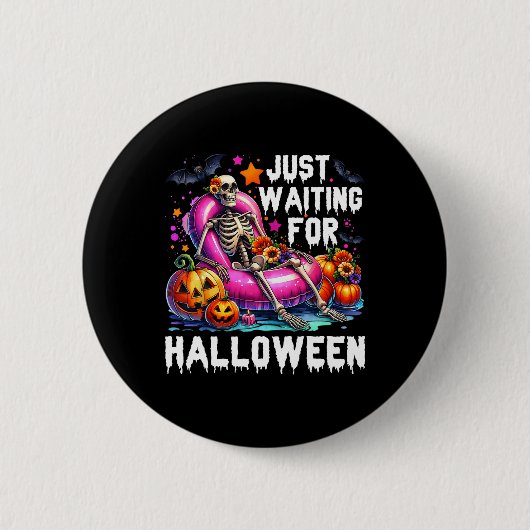 ちょうどハロウィーンのスケルトン不気味Vibe Suを待っている 缶バッジ (正面)