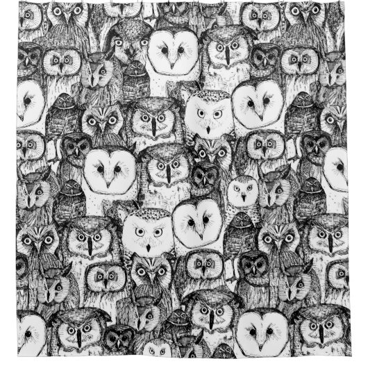 ちょうどフクロウの白黒 シャワーカーテン (正面)