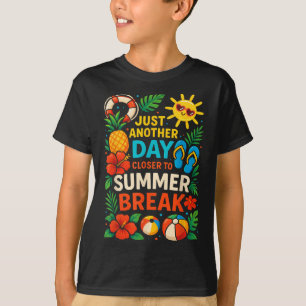 ちょうど別の日に近い夏休み先生su tシャツ