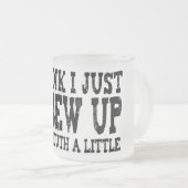 ちょうど私の口で少し投げました フロストグラスマグカップ (正面右)