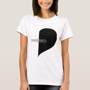 (ちょうど)結婚したなハートの半分のワイシャツ Tシャツ