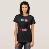 ちょうどBang Fireworks愛国心の7月4日に Tシャツ (正面フル)