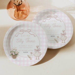 ちょっと変わったガチョウ ピンクの花柄リボン ベビーシャワー ペーパープレート
