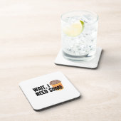 ちょっと待ってコーヒーを – 面白いコーヒーカップの名言デザイン コースター (右側)