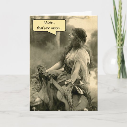 「ちょっと…『あれは月ではない』 4人目があなたと一緒にいらっしゃいますか? カード (正面)