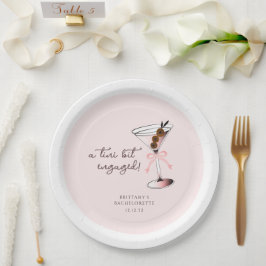 ちょっぴりエンゲージのマティニピンクのハッチェロレッテ ペーパープレート